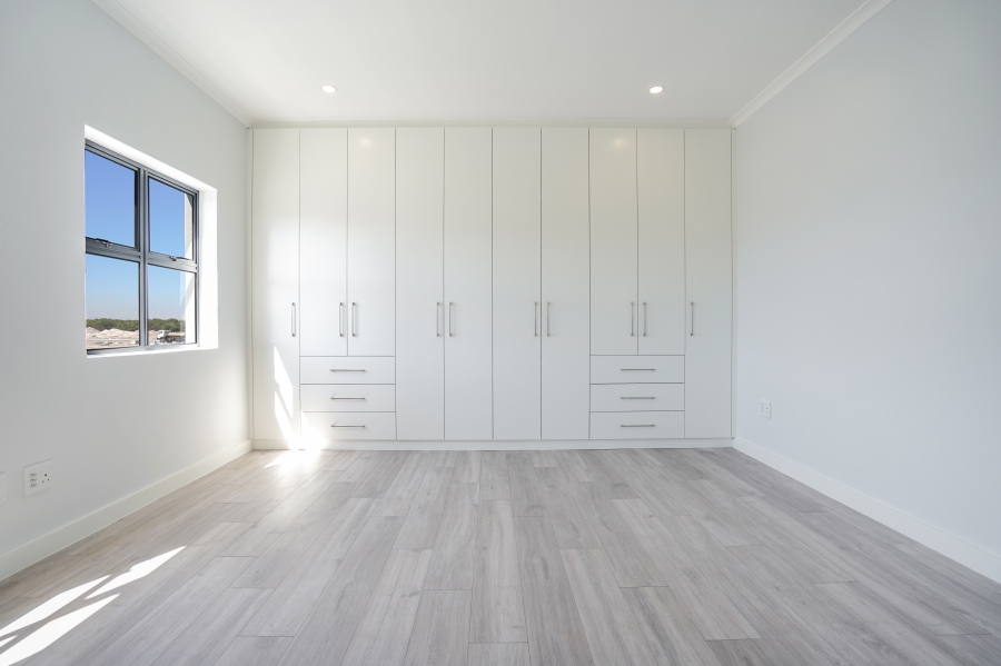 4 Bedroom Property for Sale in Sandown Western Cape